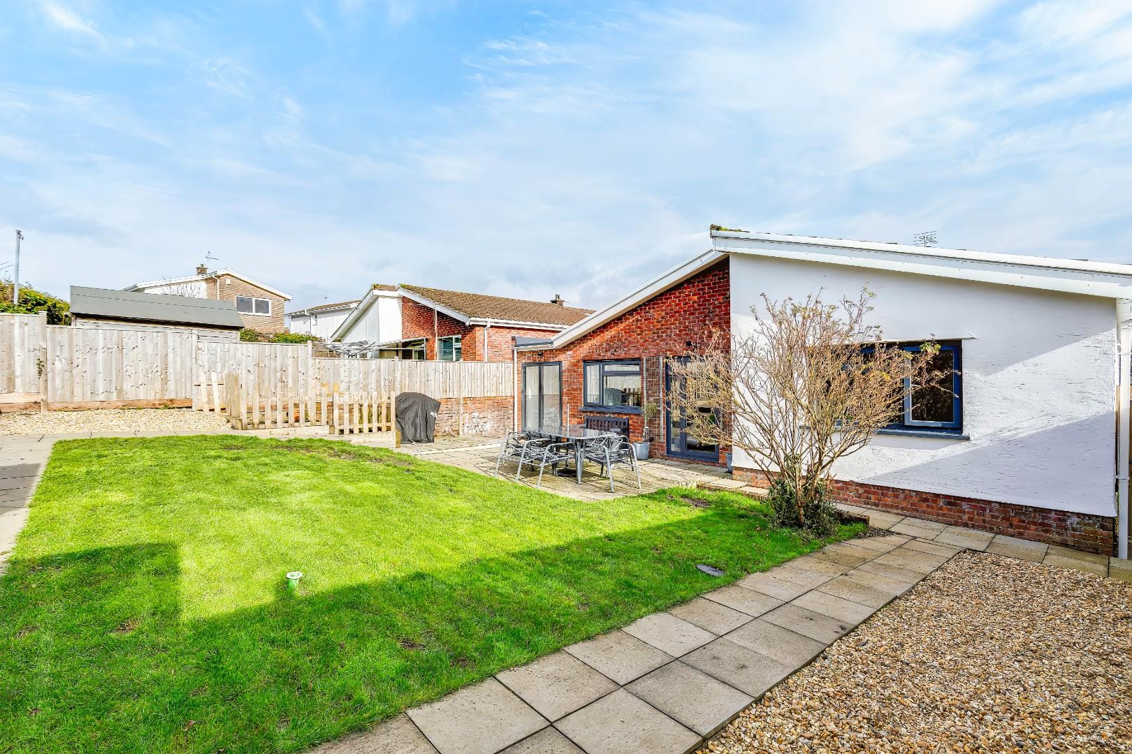 St. John Close, Cowbridge, Vale of Glamorgan, CF71 7HL